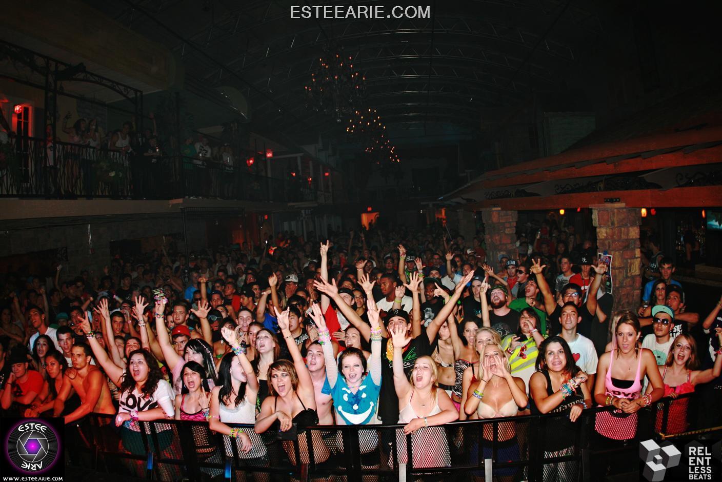 oh-yeah-showtek-harvard-bass-039