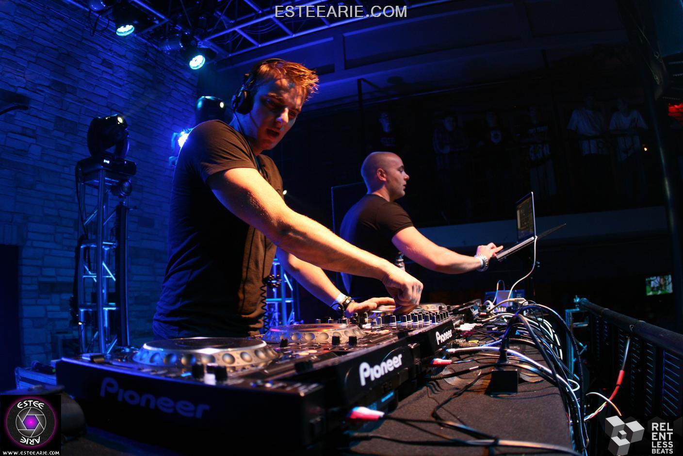 oh-yeah-showtek-harvard-bass-068