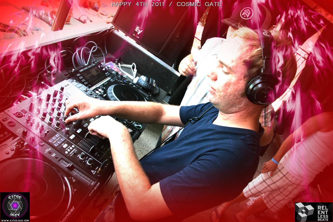 relentless-beach-cosmic-gate-003