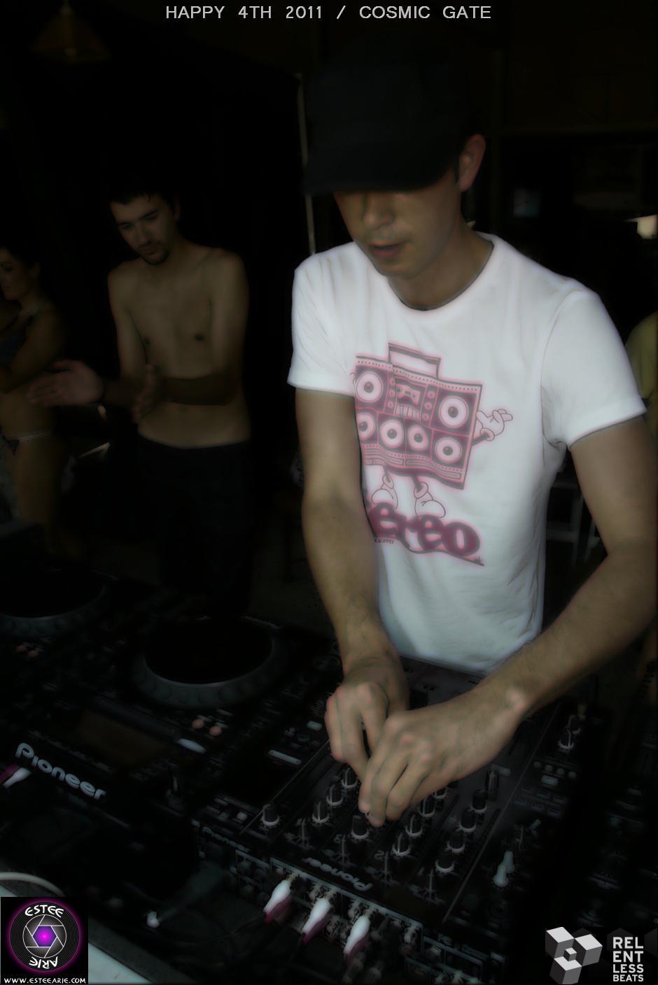 relentless-beach-cosmic-gate-006