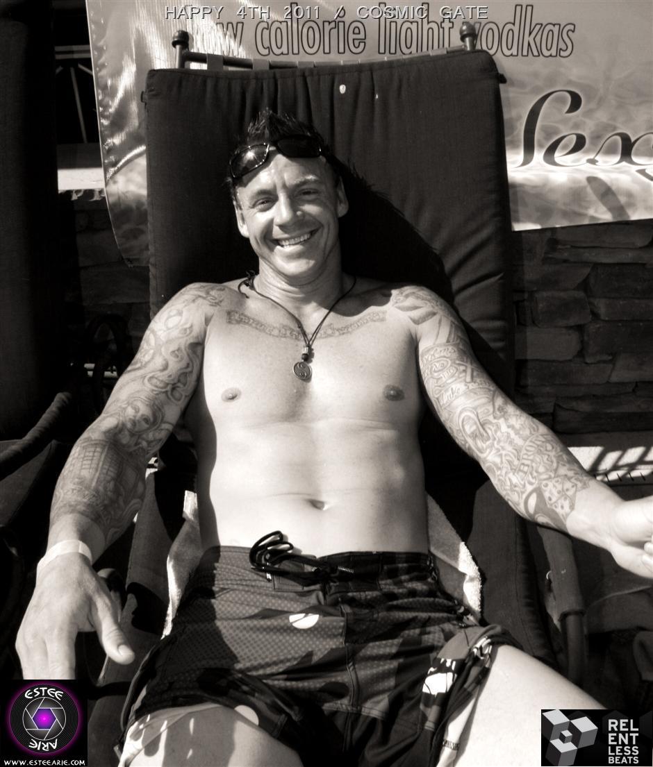 relentless-beach-cosmic-gate-050