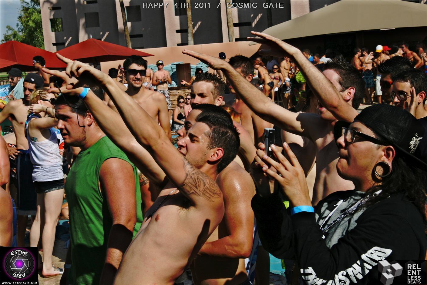 relentless-beach-cosmic-gate-059