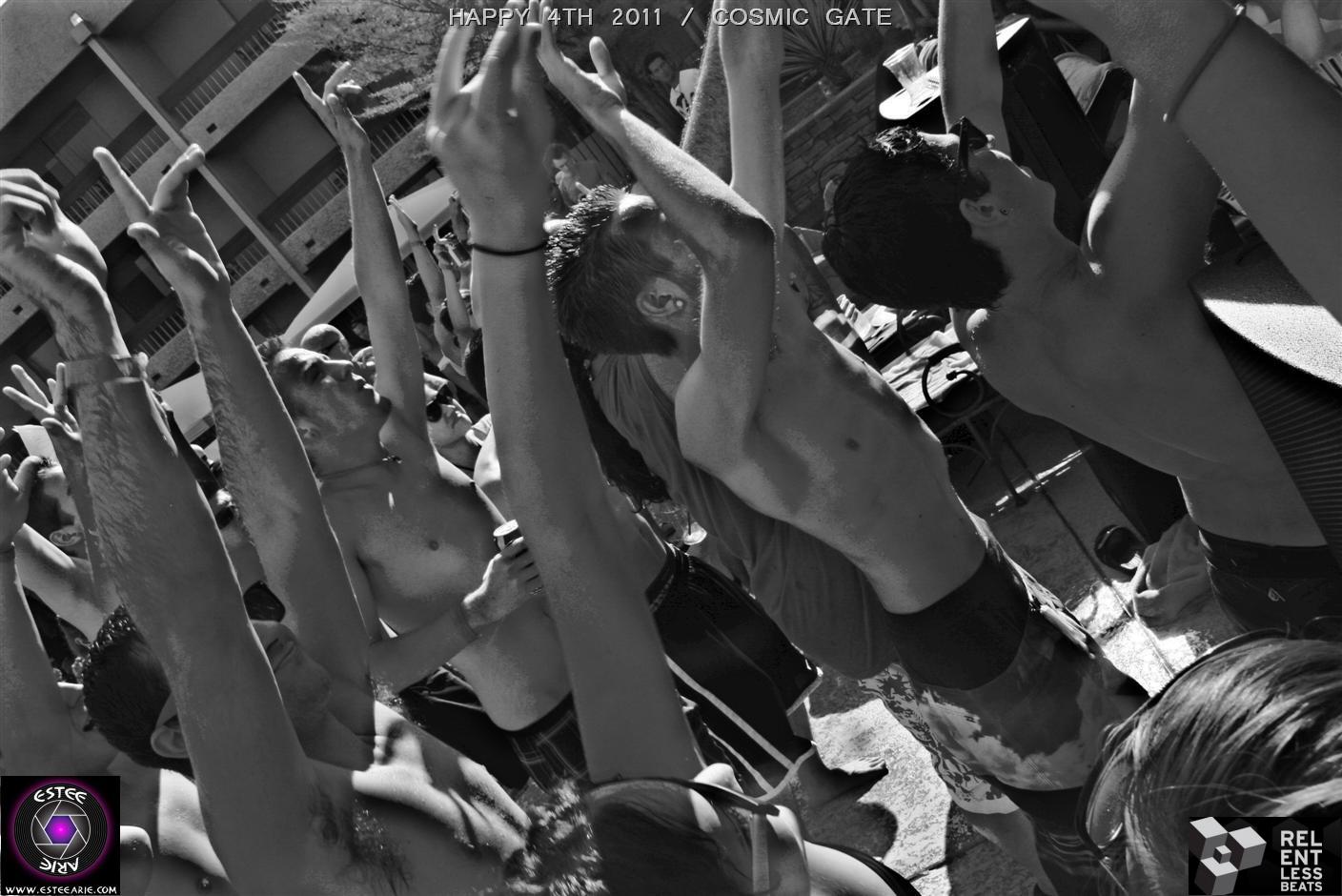 relentless-beach-cosmic-gate-063