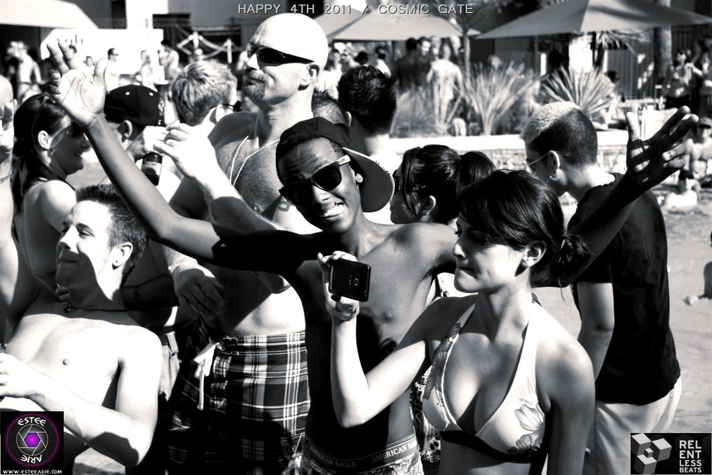 relentless-beach-cosmic-gate-074