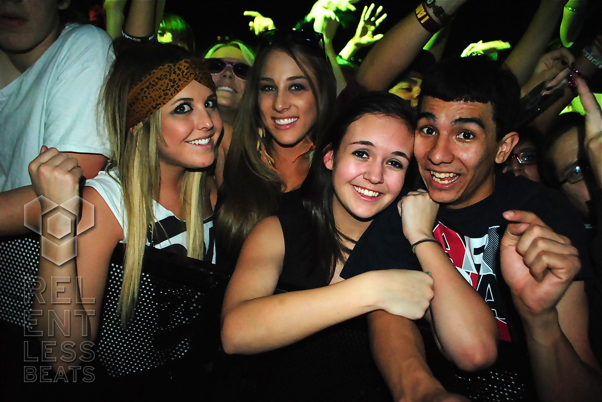 house-for-hunger-tour-ft-avicii-036