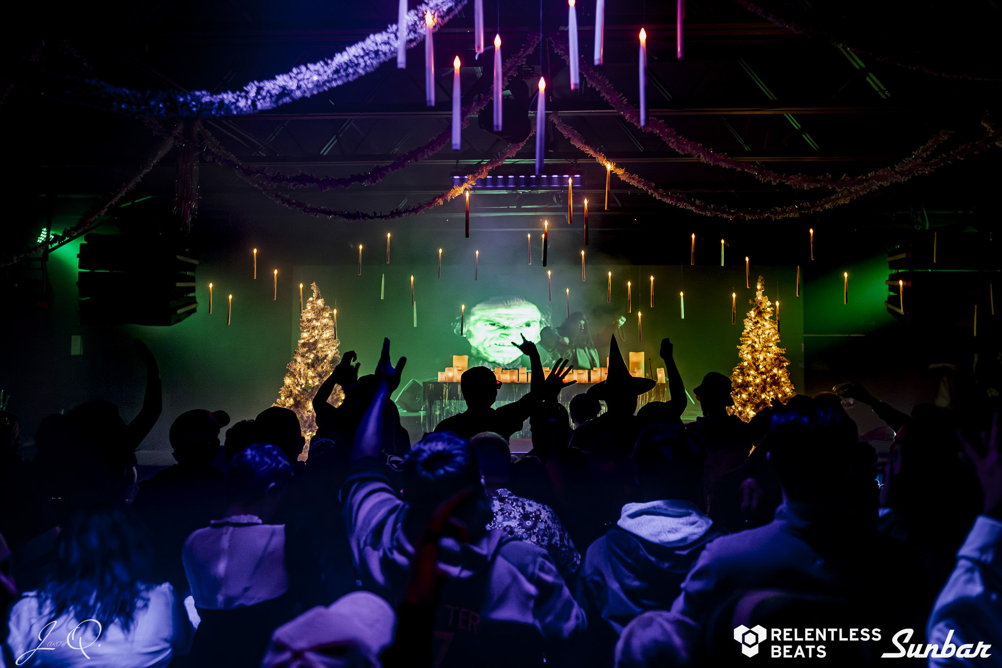 Yule Ball @ Sunbar Tempe 20231215 Photo by @jaronqphoto